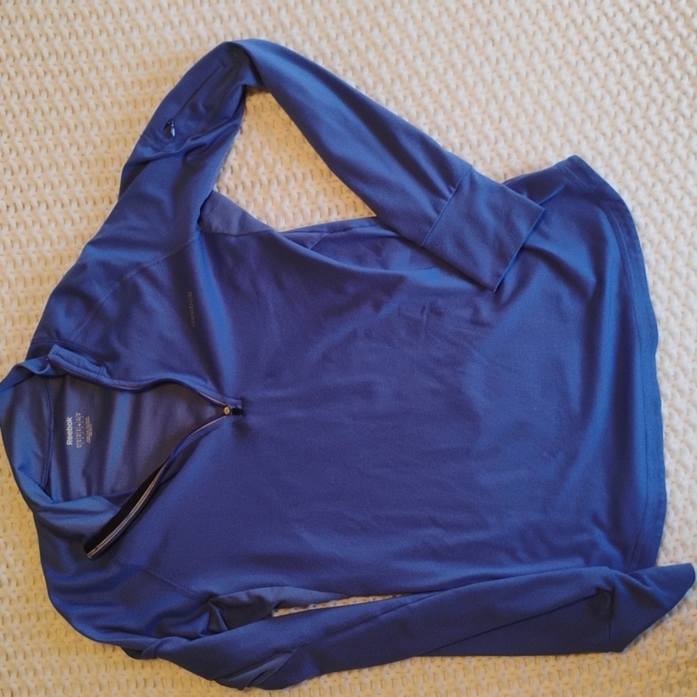 Reebok long sleeve women's workout top